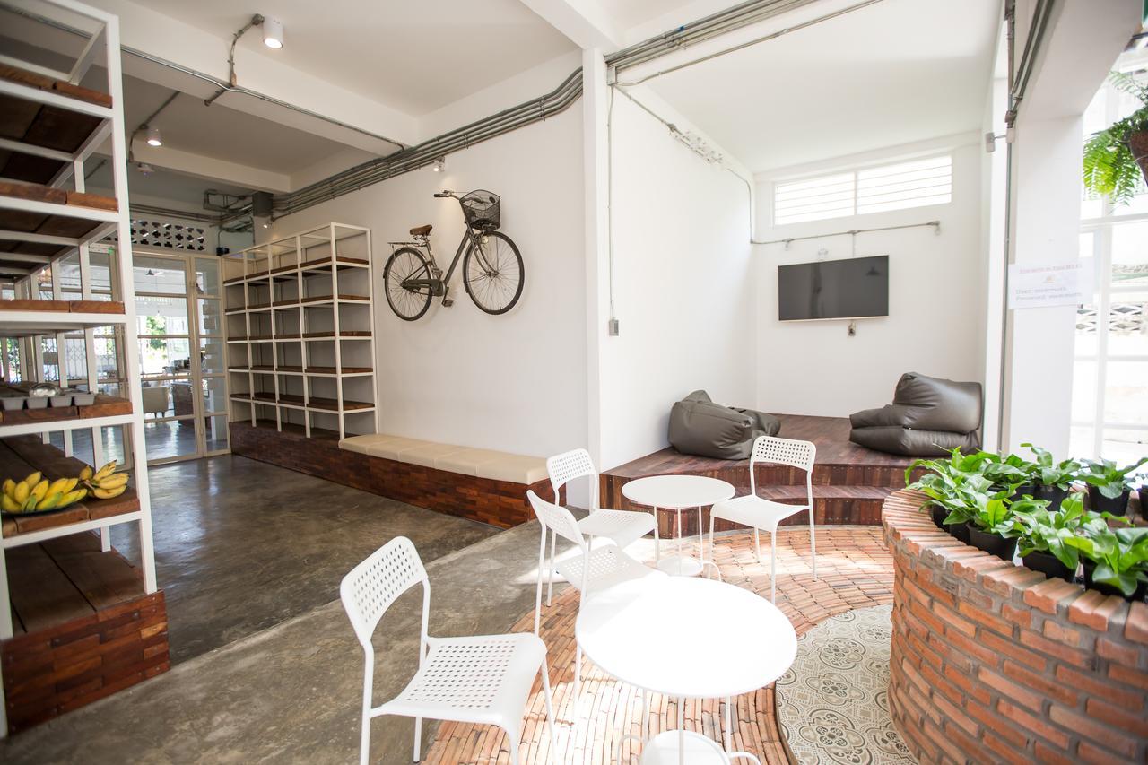 Memmoth Hostel In Lampang Exterior photo